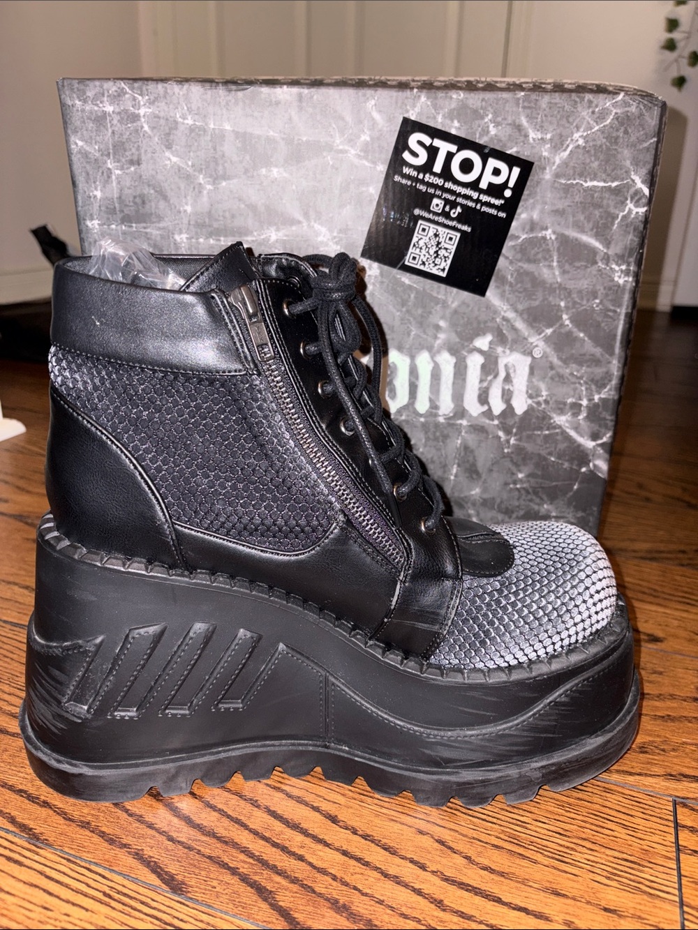 Women’s Demonia Stomper Boots - Picture 5 of 5